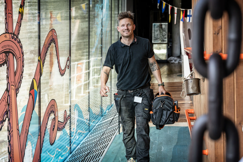 Jesper Reinholdt Friis, Elektriker og projektleder i SIF Gruppen (ansat siden 2023)