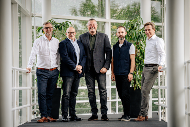 Lars Mejlby (adm. direktør SIF Gruppen), Dan Kilias Møller Jakobsen (adm. direktør i BETTER), Dan Ravn Rasmussen (teknisk chef i BETTER), Christian Carlsen (bestyrelsesformand i BETTER) og Søren Østergaard (adm. direktør i Høyrup & Clemmensen)